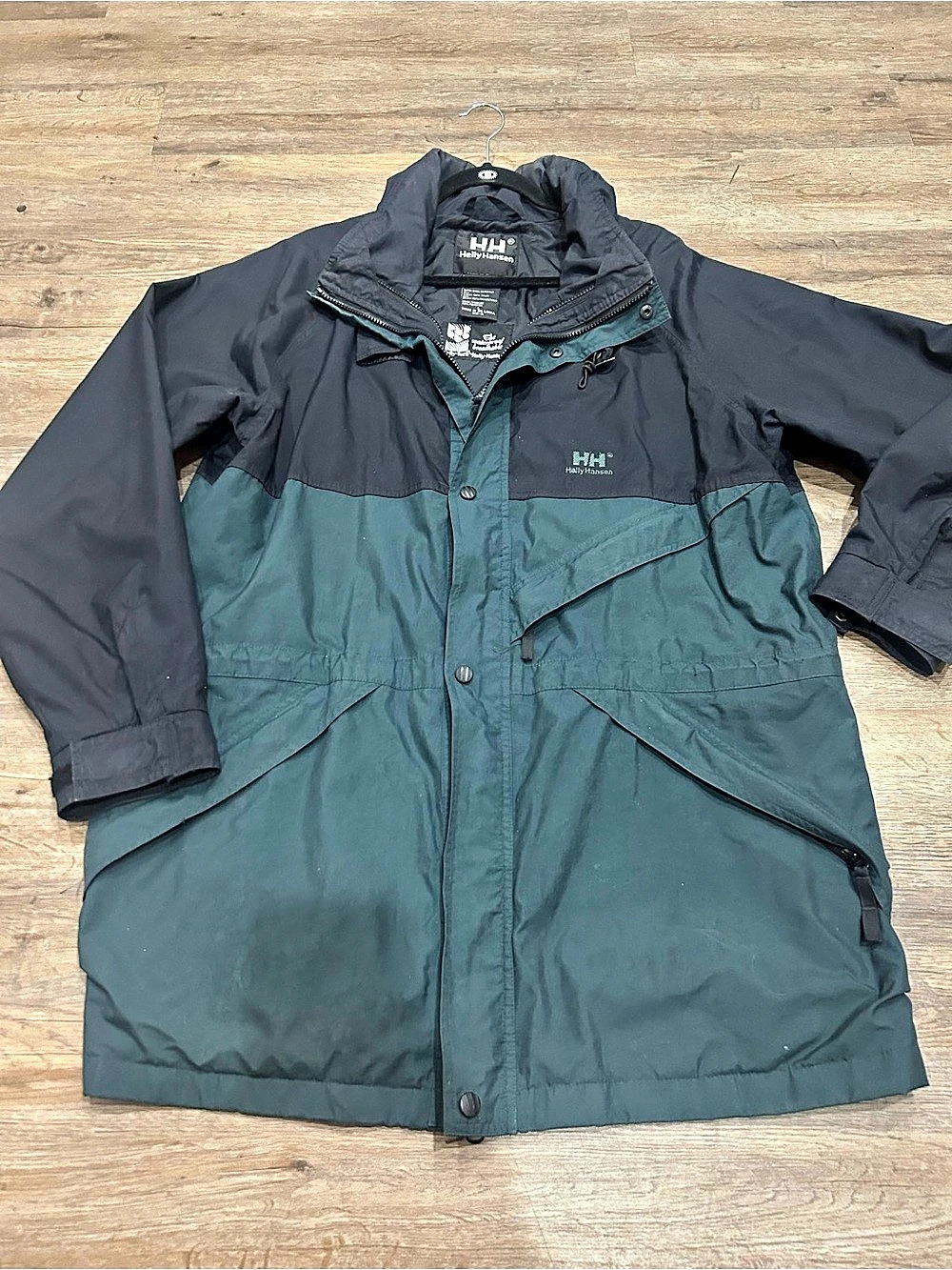 Helly Hansen Men’s Large Helly Tech Waterproof Vintage Colorblock Jacket